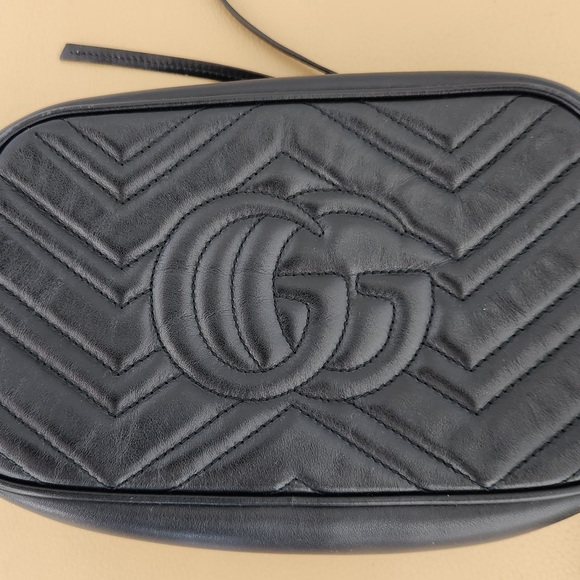 Gucci GG Marmont Small Shoulder Bag - Picture 12 of 12